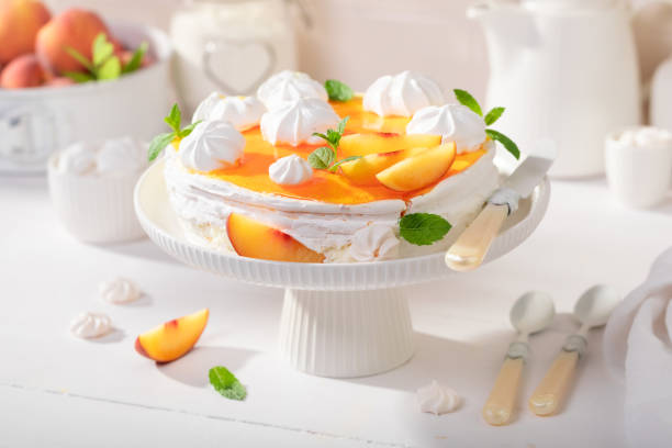 Pavlova: A Delicate Dessert with Nutritional Nuance